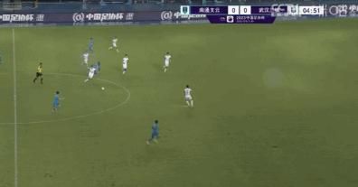 《东北警察故事2》曝预告定档7.8 2023-07-03 近日，由秦鹏飞、杨秉佳导演，谢苗领衔主演的电影《东北警察故事2》发布预告，宣布将于7月8日上线。